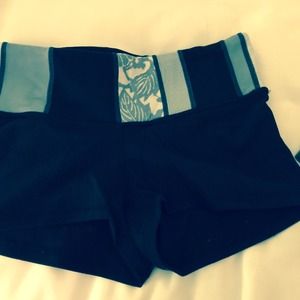 Great condition Boogie shorts LULULEMON Reversible