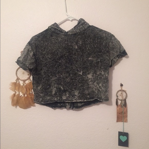 Cropped button up - Picture 2 of 2