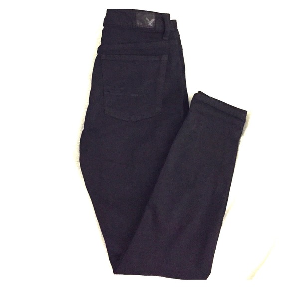 American Eagle Hi-Rise Jegging Size 6. Worn once.
