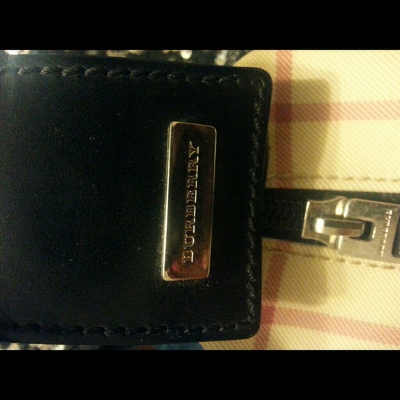 👍AUTHENTIC👍Burberry Purse - Picture 4 of 4