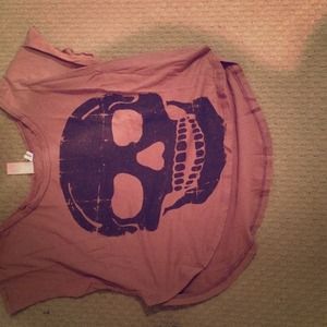 SKULL TOP W SKULL CUT OUT ON THE BACK TOO!