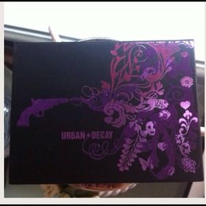 Urban Decay Ammo shadow palette