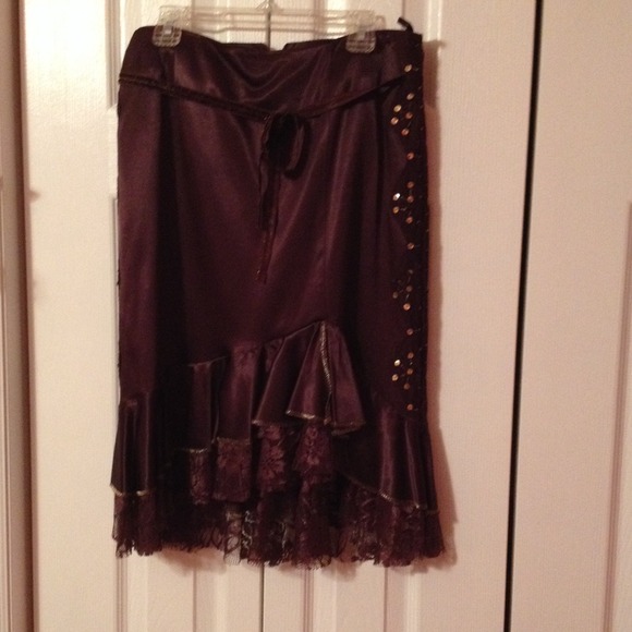 Skirt - Picture 1 of 4