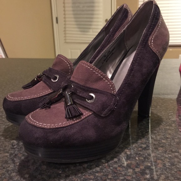 Brown suede pumps