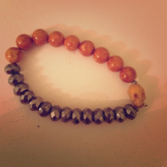 Skull beaded bracelet