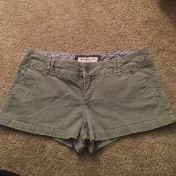 Abercrombie & Fitch shorts - Picture 1 of 3