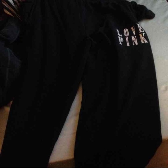 Black vs sweatpants ! Sold !!!! - Picture 3 of 4