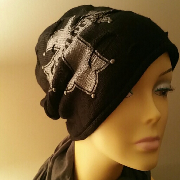 Beanie - Picture 3 of 3