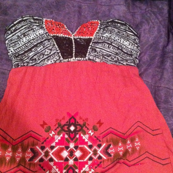 🔵Tribal beaded strapless top