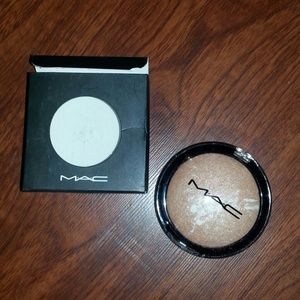 Inriotousprofusin art bake blush