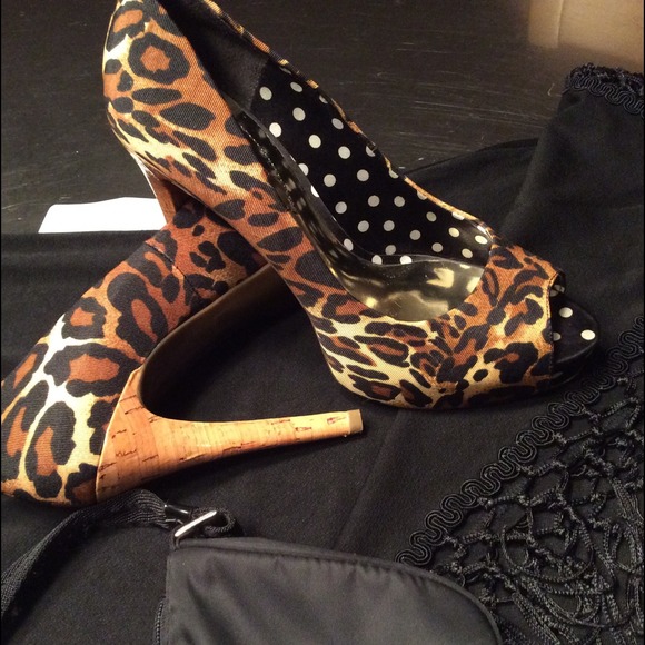 GUESS PLATFORM - Picture 3 of 4