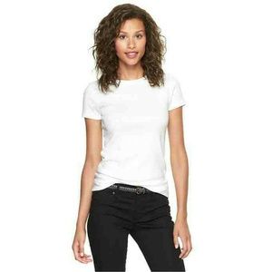 <<SOLD>> NWT GAP Favorite Crew Tee White