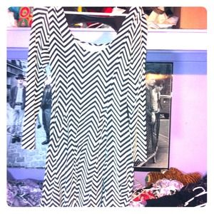 black and white zig zag dress
