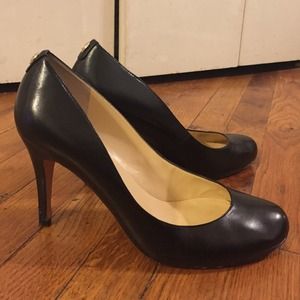 Ivanka Trump black leather pumps. Size 10M.