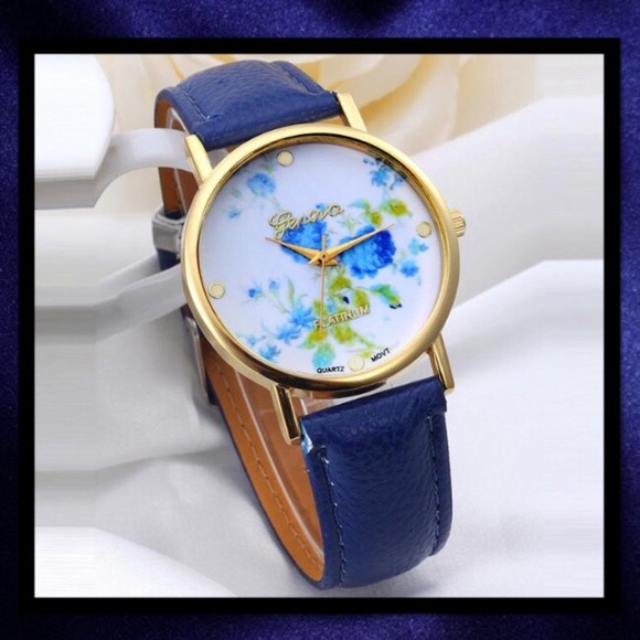 Accessories - ‼️Hold for @a4 thom250‼️Navy blue PU leather watch