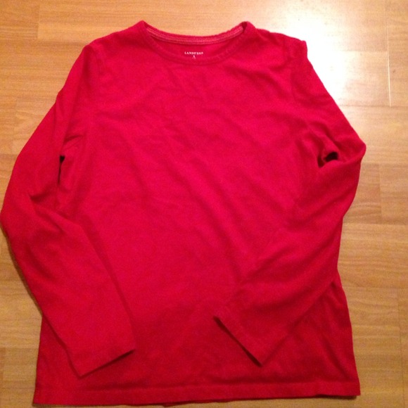 Red long sleeved T-shirt