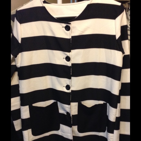 Black / white stripe blazer - Picture 2 of 4