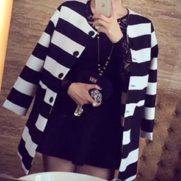 Black / white stripe blazer - Picture 4 of 4