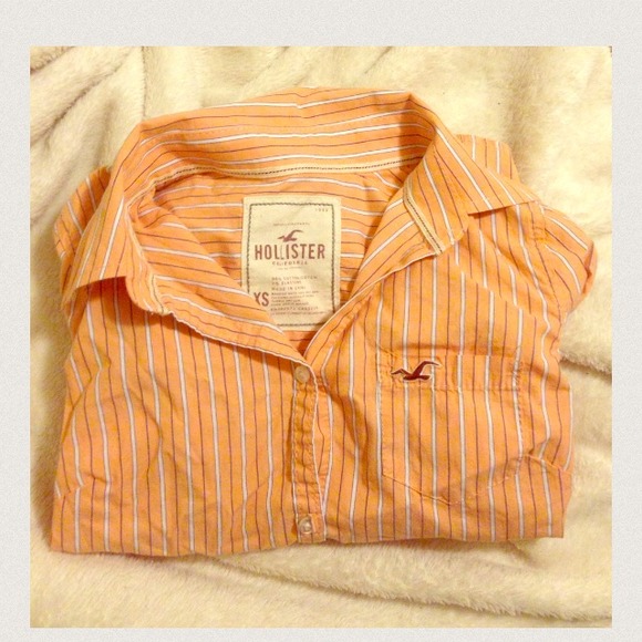 Hollister shirt