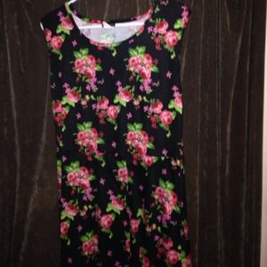 Plus size floral Mini Dress