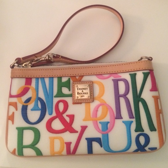 Dooney & Bourke wristlet