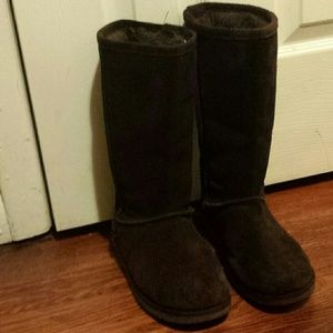 Dark brown boots