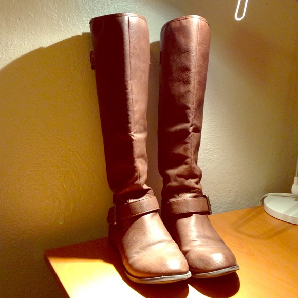 Women's brown leather red zippered boots