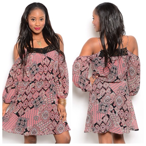 Dresses & Skirts - Pink black dress