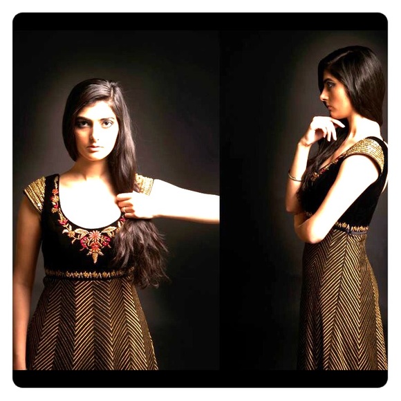 JJ Valaya Gown Anarkali Dress / Suit - Picture 3 of 9