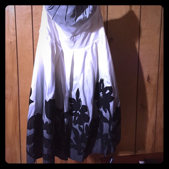 Strapless Floral White House Black Market Cocktail