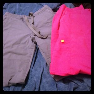 Wonder Wink scrub pants size XS