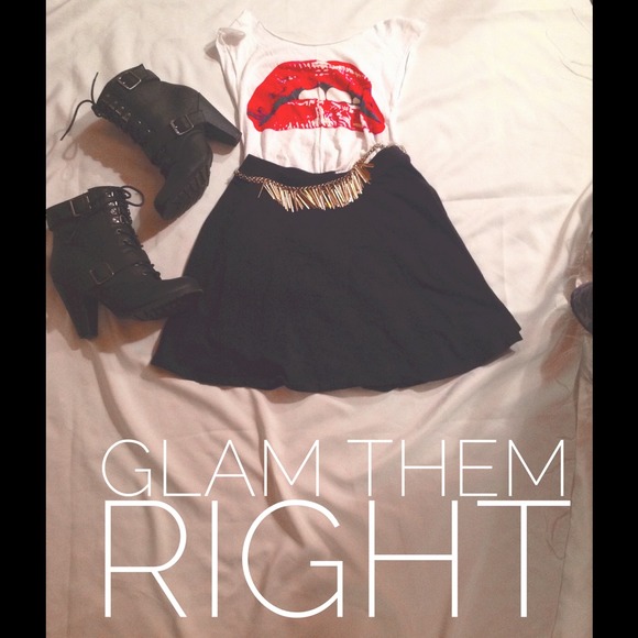 Black circle skirt
