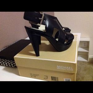 Michael Kors - Carla platform
