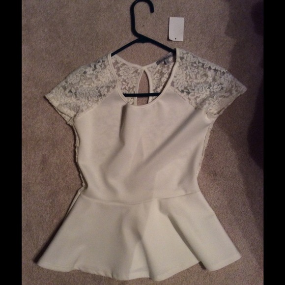 NWT White Peplum Lace Shirt