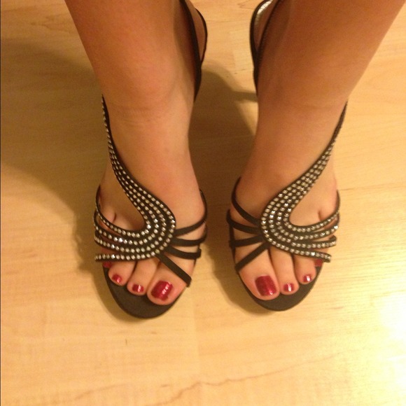 Black heels 👠 - Picture 2 of 3