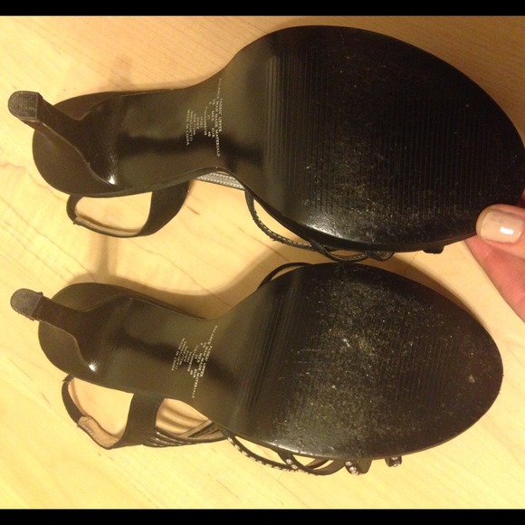 Black heels 👠 - Picture 3 of 3