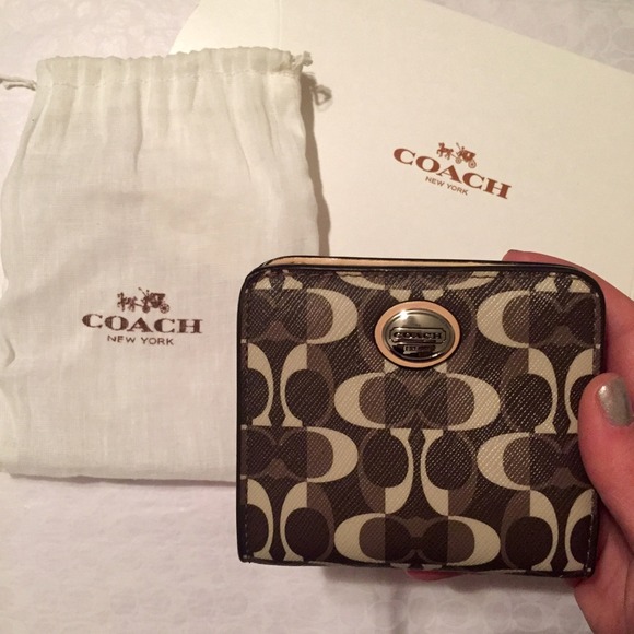 SALE COACH Wallet BNWT