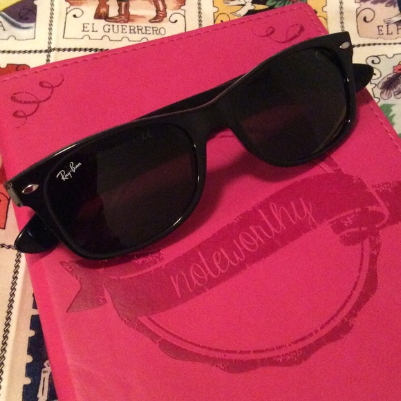 Ray-Ban Accessories - Original Wayferer Ray-Ban - Minor Scratch