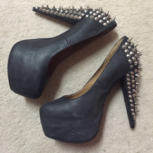 Jeffrey Campbell Stud and spiked heels - Picture 4 of 4