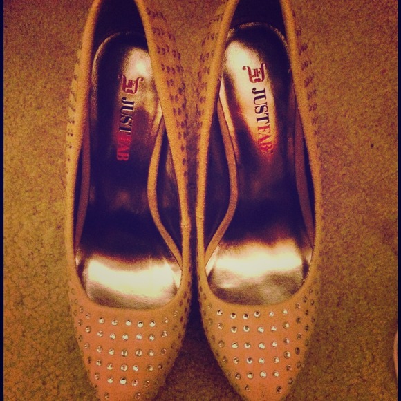 Just Fab Pumps