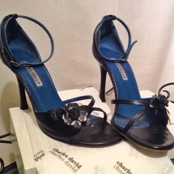 đź’˘SOLDđź’˘Charles David Signature Heels - Picture 2 of 4