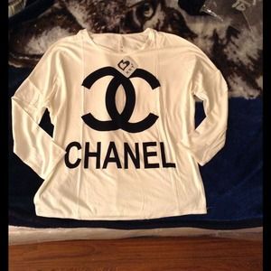 CHANEL LONG SLEEVE WHITE