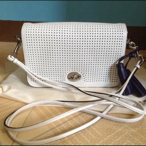 "SALE" AUTHENTIC COACH SLING BAG