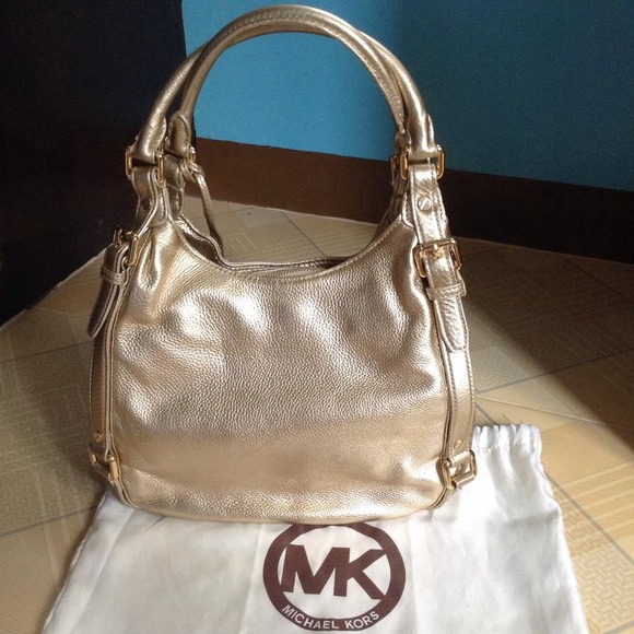 AUTHENTIC MK GOLD TOTE BAG - Picture 2 of 3