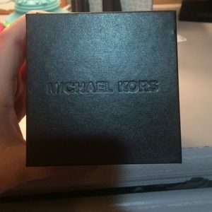Michael Kors watch box