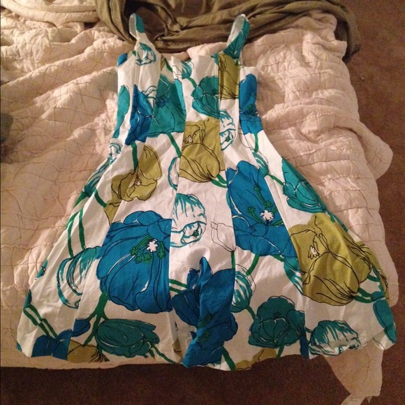 Nine West Dresses & Skirts - 😊🎉🎉🎉🎉Floral dress