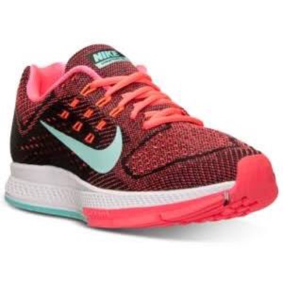 Nike zoom structure 18 women's 10