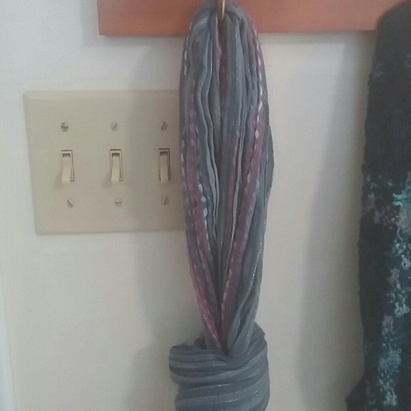 Lot of 3 scarves!!! - Picture 2 of 4