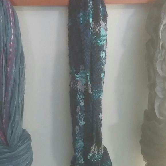 Lot of 3 scarves!!! - Picture 3 of 4