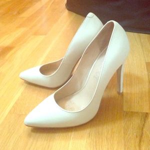 ALDO FRITED HEEL size 7 color-bone white